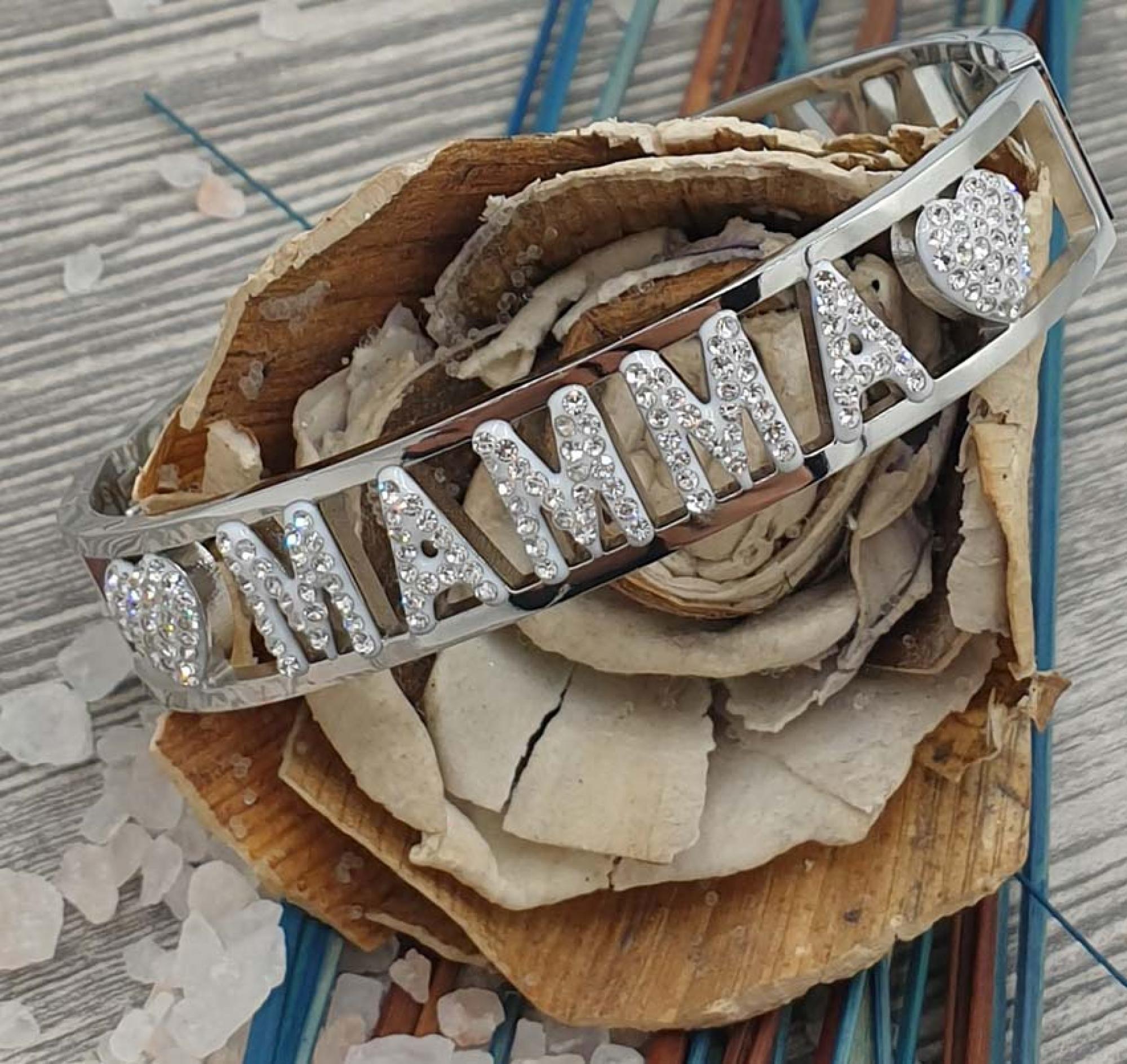 Bracciale Rigido Philip Jones Per Mamma - Placcato Argento Con Cristalli Zircondia - Scritta "Mum" - Diametro Regolabile 6-7 Cm